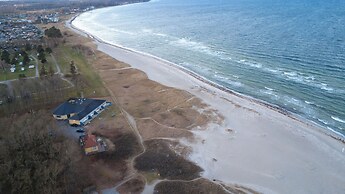Skaerven Beachfront Condos and Cottage