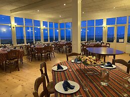 Skaerven Beachfront Condos and Cottage