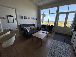 Skaerven Beachfront Condos and Cottage