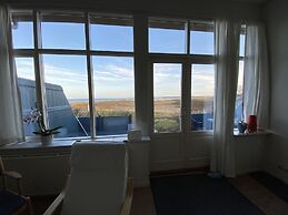 Skaerven Beachfront Condos and Cottage