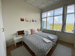 Skaerven Beachfront Condos and Cottage