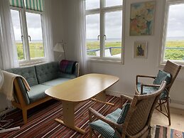 Skaerven Beachfront Condos and Cottage