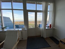 Skaerven Beachfront Condos and Cottage