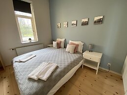 Skaerven Beachfront Condos and Cottage