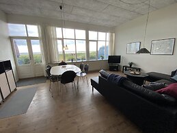 Skaerven Beachfront Condos and Cottage