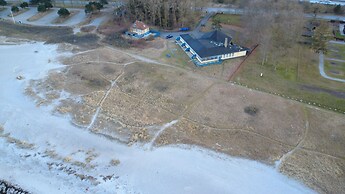 Skaerven Beachfront Condos and Cottage