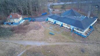 Skaerven Beachfront Condos and Cottage