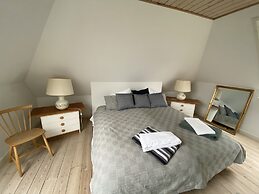 Skaerven Beachfront Condos and Cottage