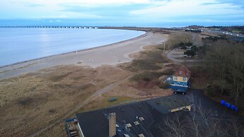 Skaerven Beachfront Condos and Cottage
