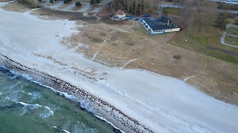 Skaerven Beachfront Condos and Cottage