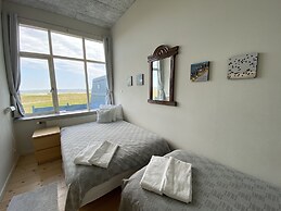 Skaerven Beachfront Condos and Cottage