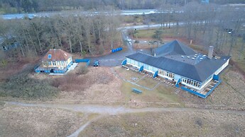 Skaerven Beachfront Condos and Cottage