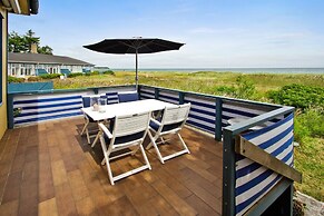 Skaerven Beachfront Condos and Cottage