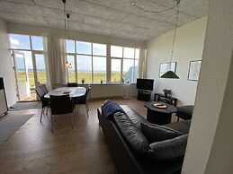 Skaerven Beachfront Condos and Cottage