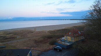 Skaerven Beachfront Condos and Cottage