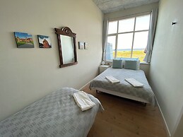Skaerven Beachfront Condos and Cottage