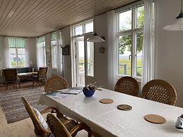 Skaerven Beachfront Condos and Cottage