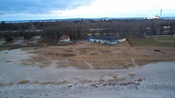 Skaerven Beachfront Condos and Cottage