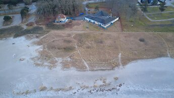 Skaerven Beachfront Condos and Cottage