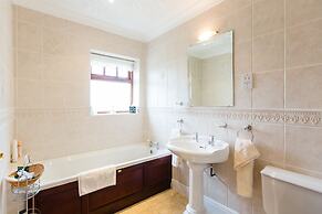 Ael Y Bryn Bed and Breakfast