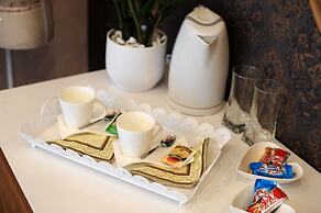 Silver & Gold Luxury Rooms