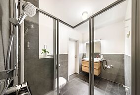 Jimmy's Apartments Lory