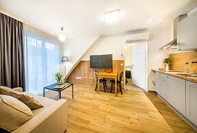 Jimmy's Apartments Lory