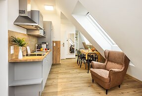 Jimmy's Apartments Lory