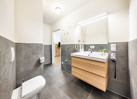 Jimmy's Apartments Lory