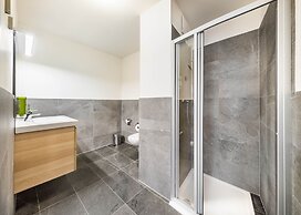 Jimmy's Apartments Lory