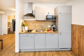 Jimmy's Apartments Lory