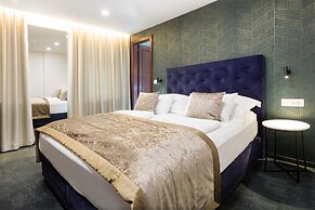 Garni Hotel Cirman