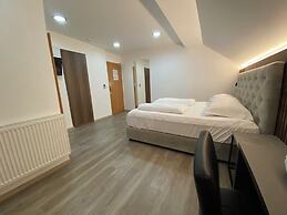 Garni Hotel Cirman