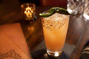 AC Hotel Austin-University