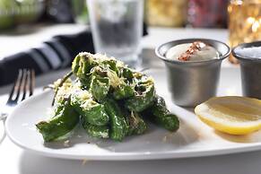 AC Hotel Austin-University