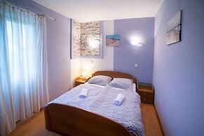 Apartment Sanic Rab 2
