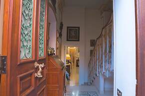 B&B Flora House