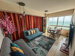 1602 - Exclusive Ocean View Apartment