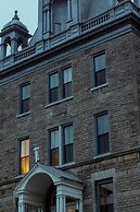 Pied-A-Terre Mont-Royal - Hostel