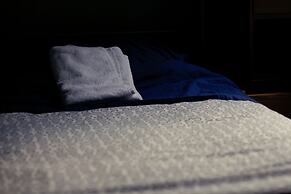 Pied-A-Terre Mont-Royal - Hostel