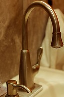 Pied-A-Terre Mont-Royal - Hostel