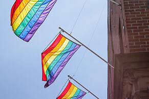 Pied-A-Terre Mont-Royal - Hostel