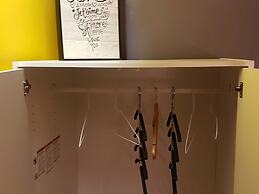 Pied-A-Terre Mont-Royal - Hostel