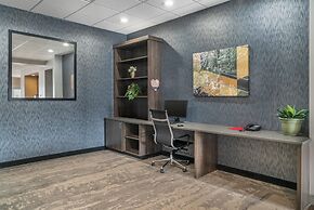 Best Western Plus Wayland Hotel