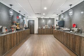 Best Western Plus Wayland Hotel