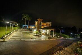 Vista del Campo Country Club & Villas