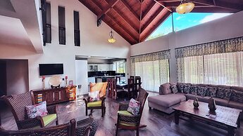 Vista del Campo Country Club & Villas