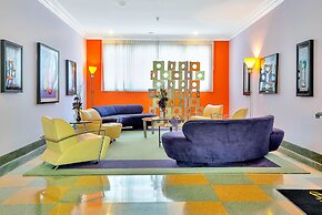 Private Condos at 556 Ocean by LMC