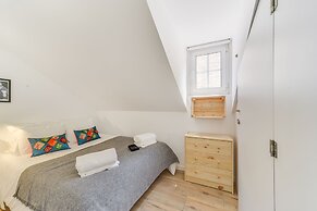 Alcantara 65 Riverside