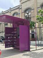 Alcantara 65 Riverside